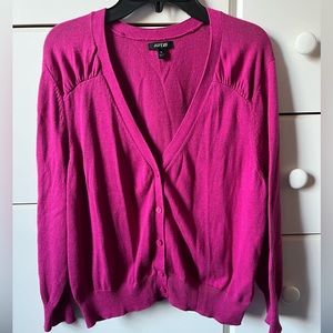 Women’s pink cardigan